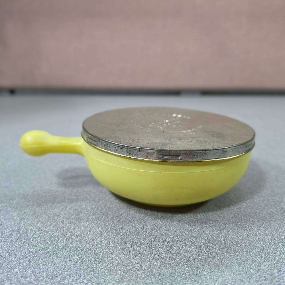 Glasbake Cereal/Chili Bowl 5in Yellow Vintage Milk Glass J-2057-20 Lid